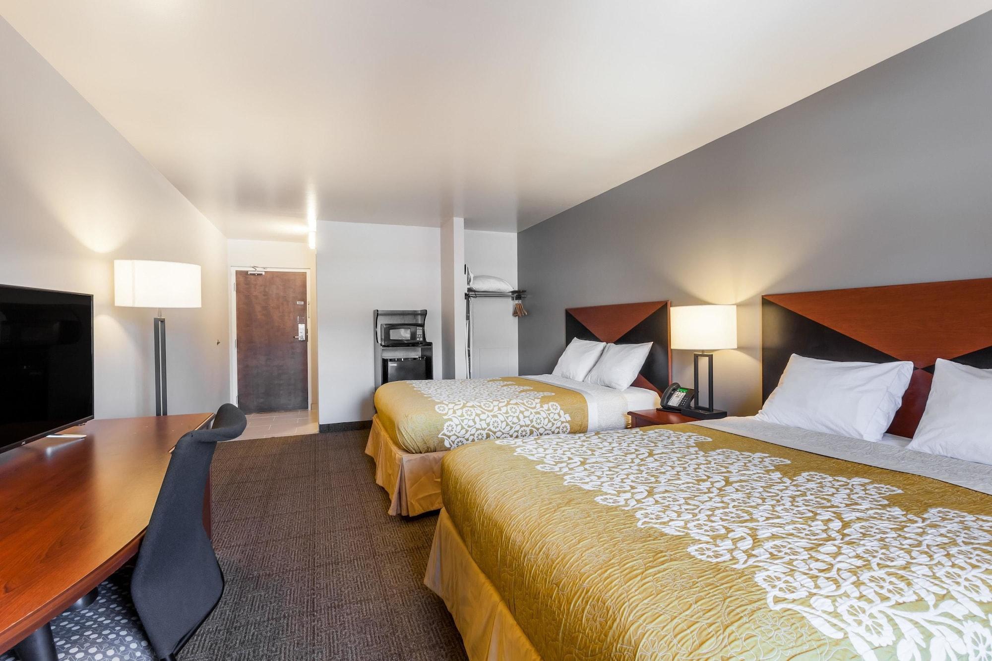 Hotel Days & By Wyndham Lancaster Amish Country