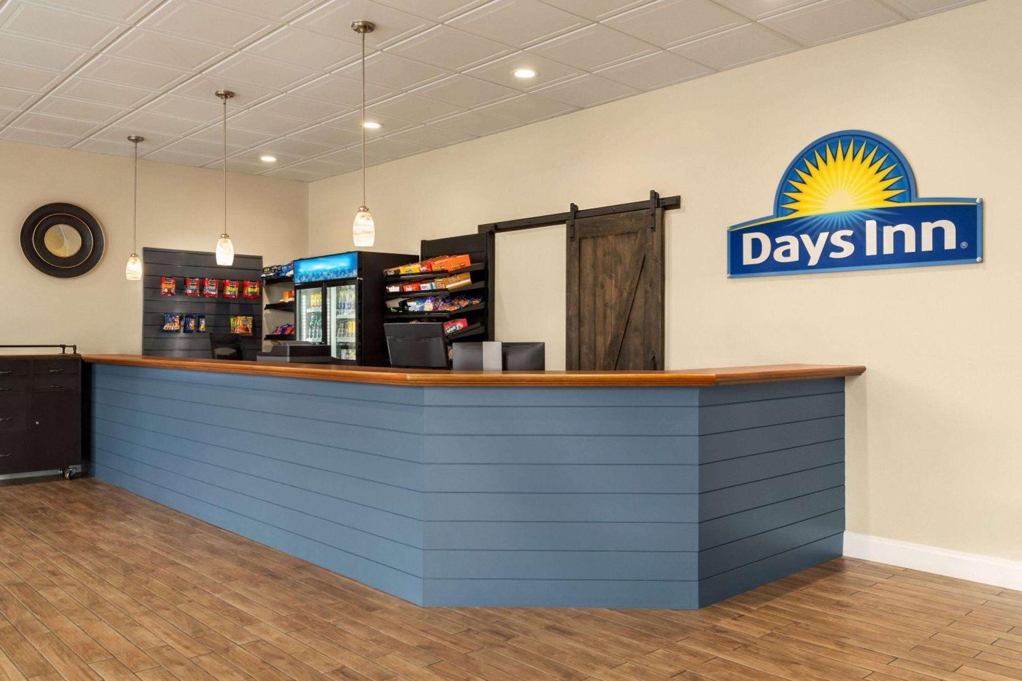 Hotel Days & By Wyndham Lancaster Amish Country 3*