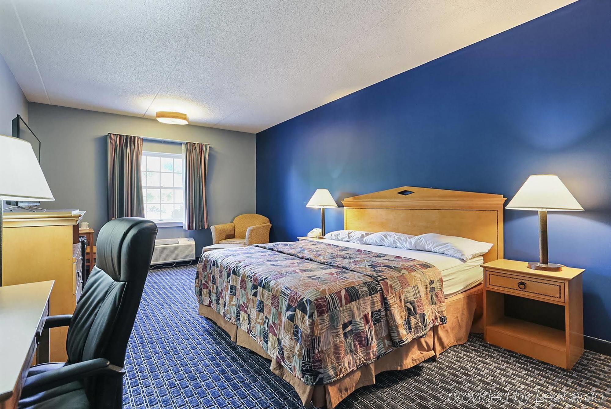 Hotel Days & By Wyndham Lancaster Amish Country