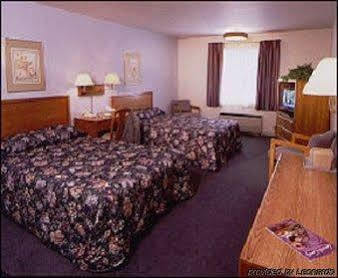 Hotel Days & By Wyndham Lancaster Amish Country